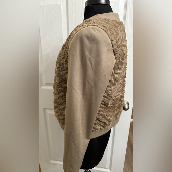 Chicos Women’s Light Brown Faux Fur Panel Cardigan Jacket Small Chico’s 0, US 4 - Picture 4 of 9